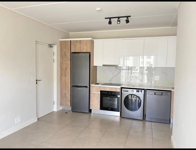 1 BEDROOM PROPERTY TO RENT IN RICHWOOD